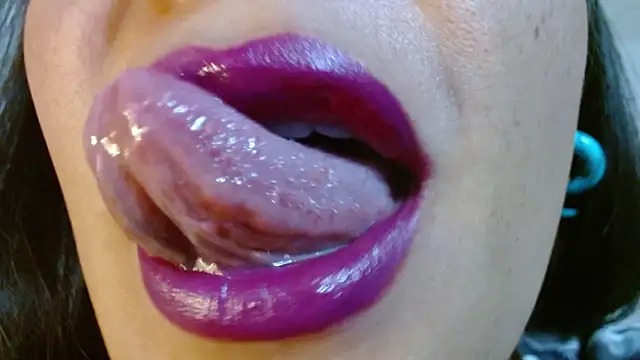 miss evoleth2 online show from 11.14.25