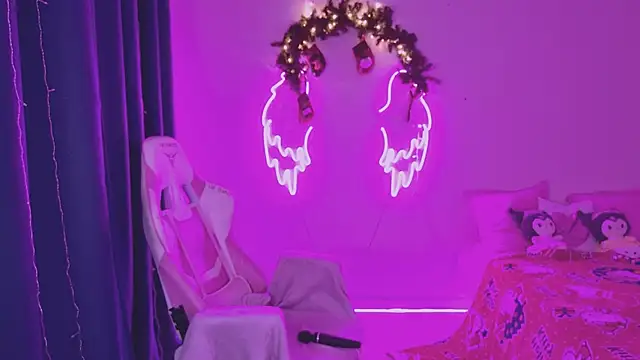 Snapshot of tikkisa chatting on 01.14.25 tikkisa online show from 01.14.25