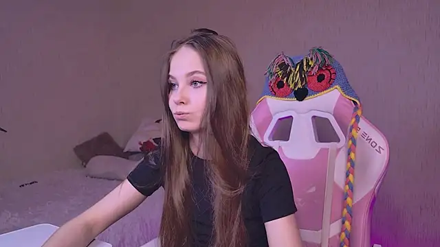 Snapshot of tikkisa chatting on 03.21.25 tikkisa online show from 03.21.25