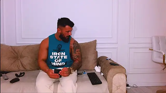 UrsuKing online show from 01.18.25