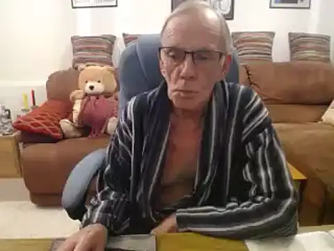 Snapshot of Ferret7777 chatting on 02.11.25 Ferret7777 online show from 02.11.25