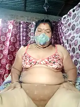 Snapshot of Hot_Falguni chatting on 01.25.25 Hot Falguni online show from 01.25.25