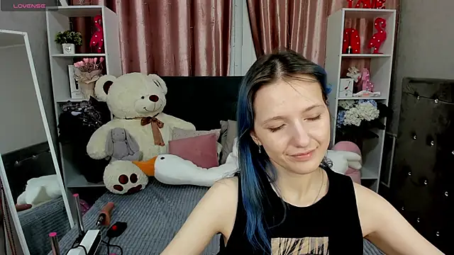 MiaKarlos online show from 02.27.25