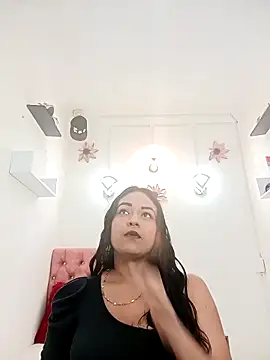 Snapshot of samanthaPuxy chatting on 02.09.25 samanthaPuxy online show from 02.09.25