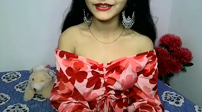 Snapshot of SUZY_FROMUS chatting on 12.19.24 SUZY FROMUS online show from 12.19.24