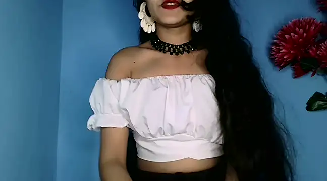 Snapshot of SUZY_FROMUS chatting on 01.12.25 SUZY FROMUS online show from 01.12.25