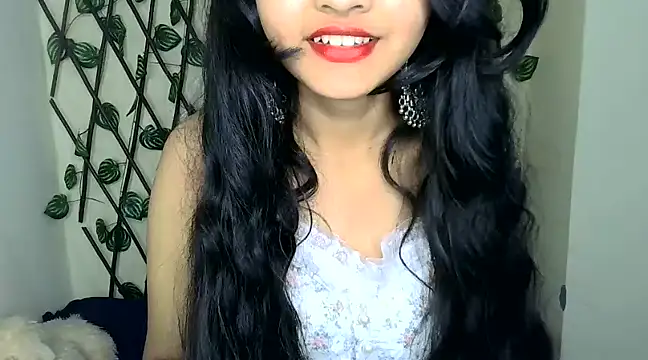 Snapshot of SUZY_FROMUS chatting on 01.23.25 SUZY FROMUS online show from 01.23.25