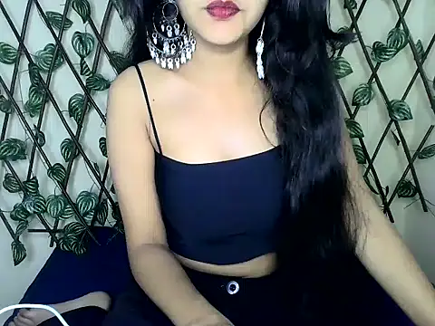 Snapshot of SUZY_FROMUS chatting on 03.22.25 SUZY FROMUS online show from 03.22.25