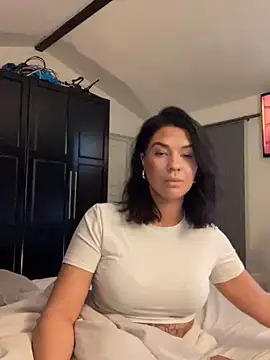 Snapshot of eemsii chatting on 01.09.25 eemsii online show from 01.09.25