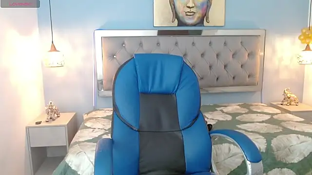 Snapshot of OwenStone_ chatting on 12.30.24 OwenStone online show from 12.30.24