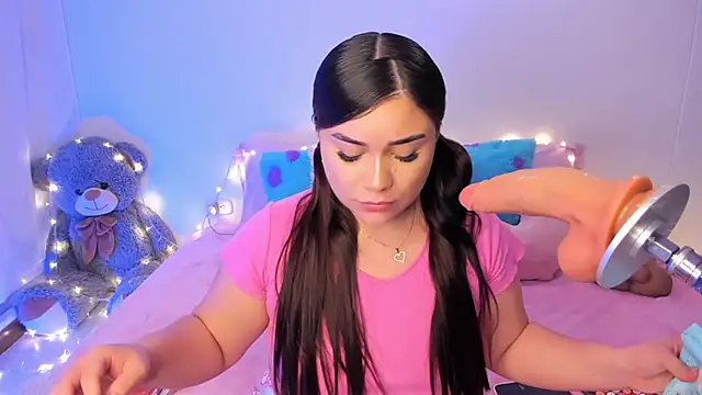 Snapshot of Isa_belaa chatting on 03.18.25 Isa belaa online show from 03.18.25