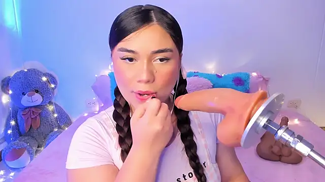 Snapshot of Isa_belaa chatting on 03.20.25 Isa belaa online show from 03.20.25