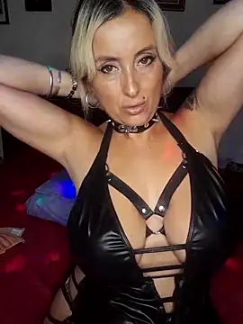 Snapshot of DesireSatler chatting on 03.02.25 DesireSatler online show from 03.02.25