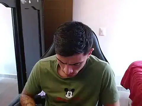 Snapshot of kv___xxx_ chatting on 10.14.25 kv   xxx  online show from 10.14.25