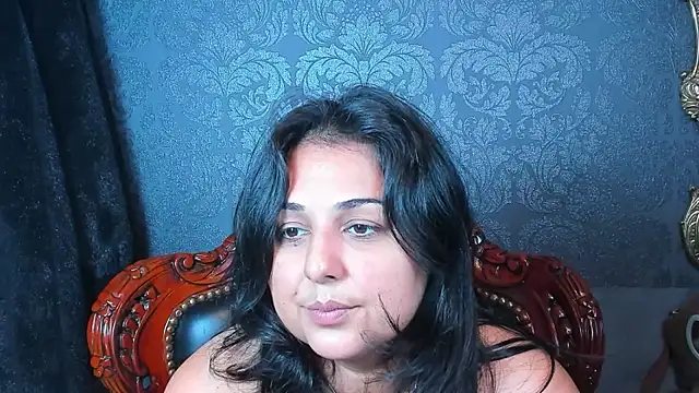 Snapshot of SelenaNoctis chatting on 10.01.25 SelenaNoctis online show from 10.01.25