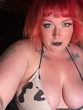 Snapshot of puffpixiee chatting on 09.13.25 puffpixiee online show from 09.13.25