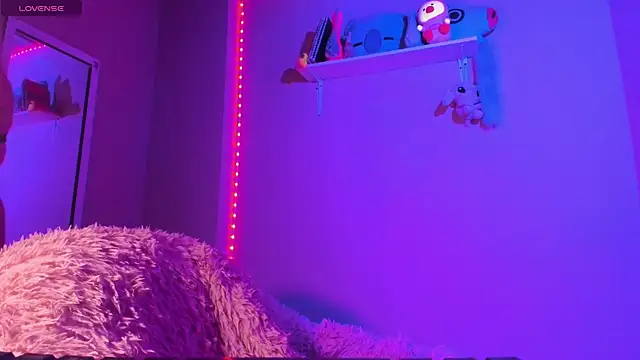 MadelineBenet online show from 02.06.25