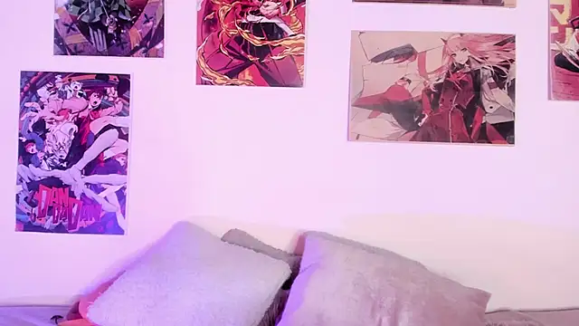 Luna-Chann online show from 11.08.25