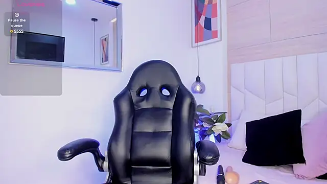 SaraMonroe1 online show from 01.29.25