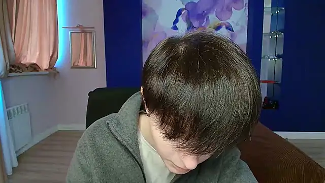 EmiliaYours online show from 12.16.24