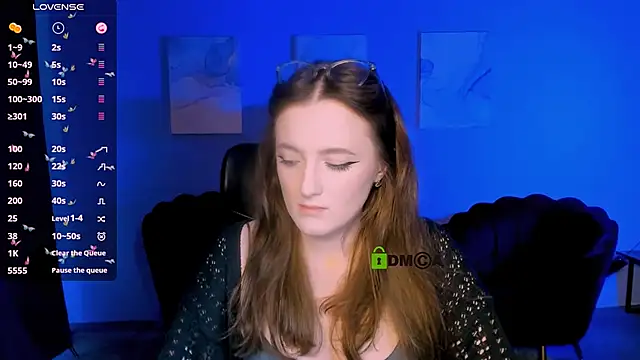 luna berryy online show from 11.08.25