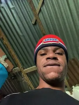 Snapshot of ElNegroRony chatting on 12.07.24 ElNegroRony online show from 12.07.24