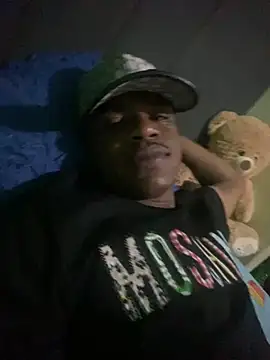 Snapshot of ElNegroRony chatting on 02.08.25 ElNegroRony online show from 02.08.25