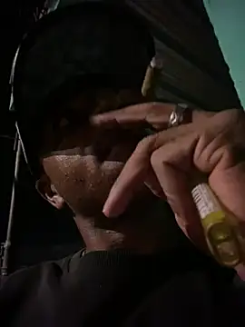 Snapshot of ElNegroRony chatting on 03.23.25 ElNegroRony online show from 03.23.25