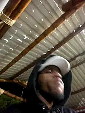 Snapshot of ElNegroRony chatting on 11.08.25 ElNegroRony online show from 11.08.25