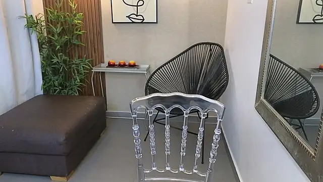 Snapshot of Sharlotte_Milk chatting on 11.03.25 Sharlotte Milk online show from 11.03.25