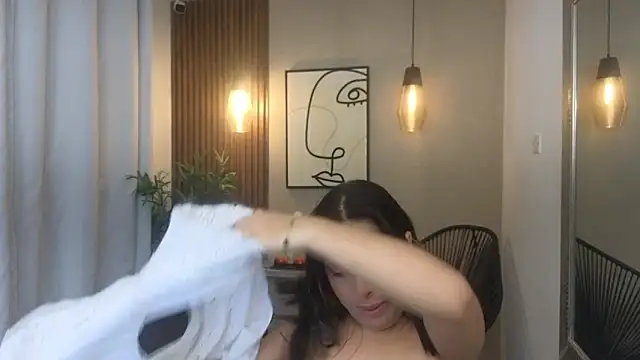 Snapshot of Sharlotte_Milk chatting on 11.14.25 Sharlotte Milk online show from 11.14.25