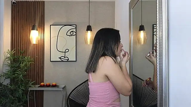 Snapshot of Sharlotte_Milk chatting on 11.25.25 Sharlotte Milk online show from 11.25.25