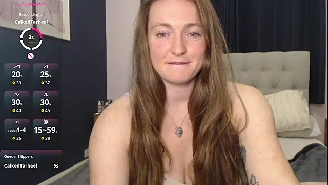 BustyBonnieUK online show from 11.30.25