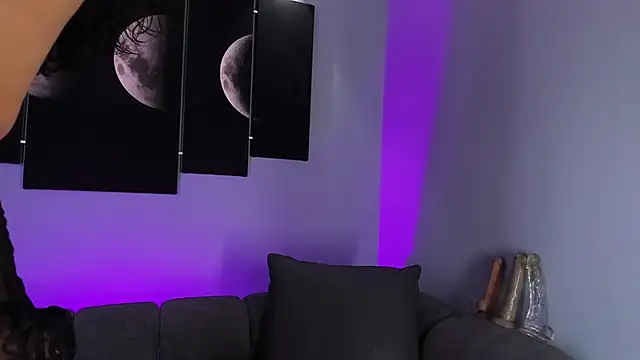 Snapshot of maddy_walker chatting on 01.21.25 maddy walker online show from 01.21.25