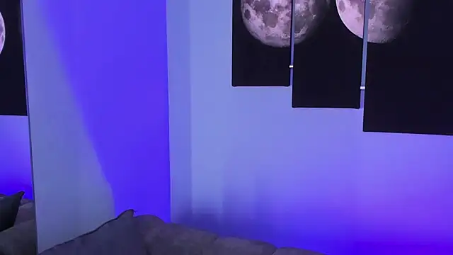 Snapshot of maddy_walker chatting on 03.05.25 maddy walker online show from 03.05.25