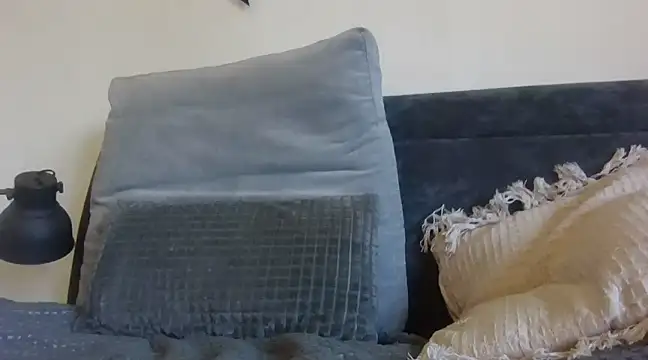 Snapshot of krizz84 chatting on 03.04.25 krizz84 online show from 03.04.25