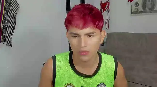 Snapshot of Lyam_ap chatting on 12.27.24 Lyam ap online show from 12.27.24