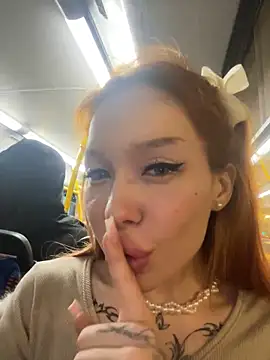 Snapshot of babydolll chatting on 03.05.25 babydolll online show from 03.05.25
