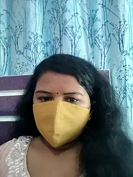 Snapshot of Dr_Chhaya chatting on 02.25.25 Dr Chhaya online show from 02.25.25