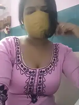 Snapshot of Dr_Chhaya chatting on 02.27.25 Dr Chhaya online show from 02.27.25