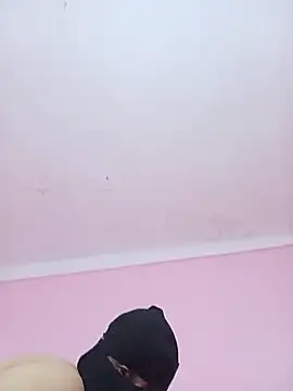 Snapshot of Hajar_charmouta1 chatting on 10.18.25 Hajar charmouta1 online show from 10.18.25