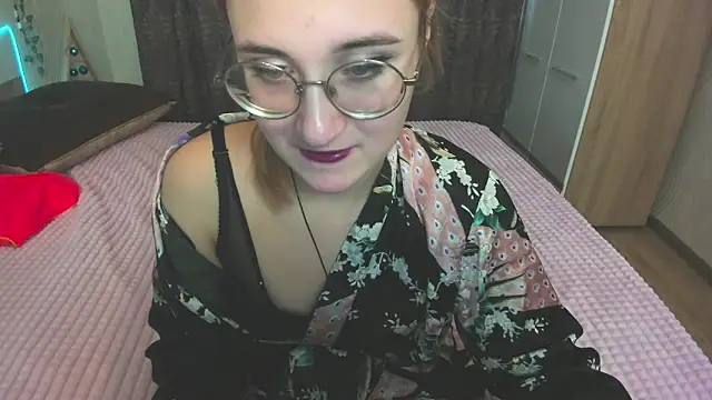 Miss Elsa  online show from 12.26.24