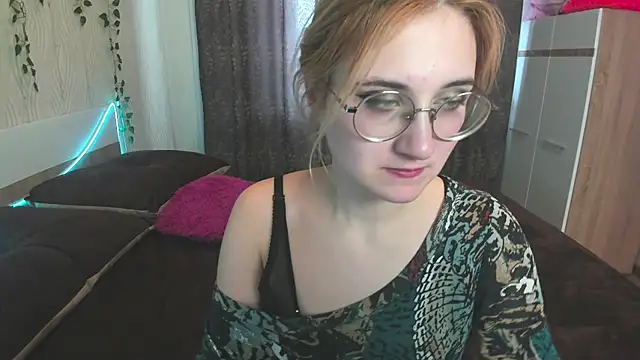 Miss Elsa  online show from 01.15.25