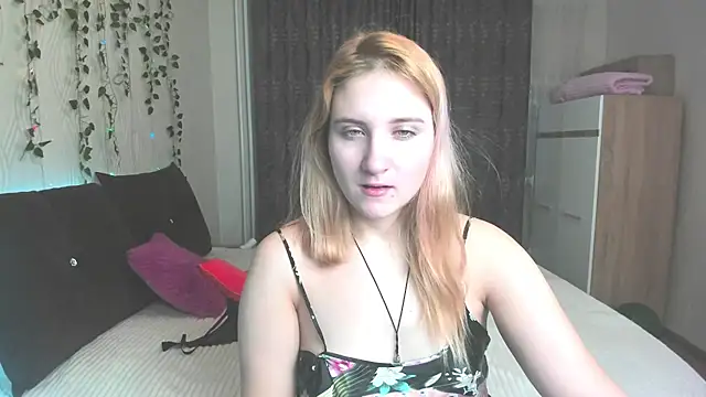 Miss Elsa  online show from 02.11.25
