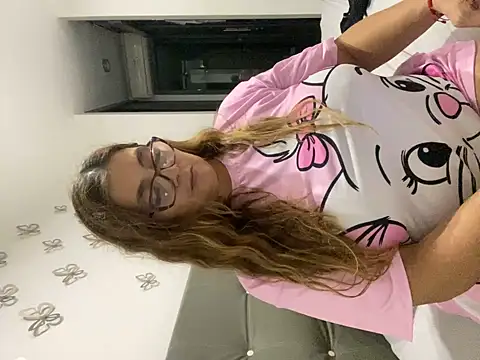 AntonellaAlondra4 online show from 02.23.25