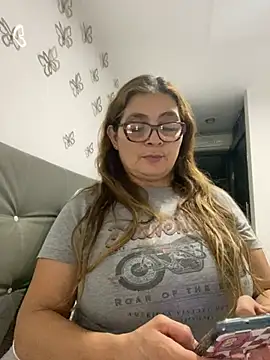 AntonellaAlondra4 online show from 03.02.25