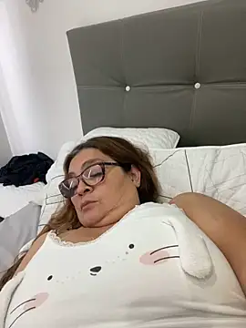 AntonellaAlondra4 online show from 03.03.25