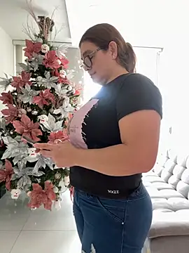 AntonellaAlondra4 online show from 12.02.25