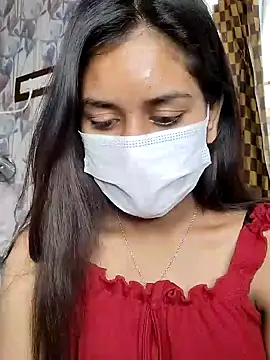 Snapshot of its_sophiaa chatting on 12.08.24 its sophiaa online show from 12.08.24