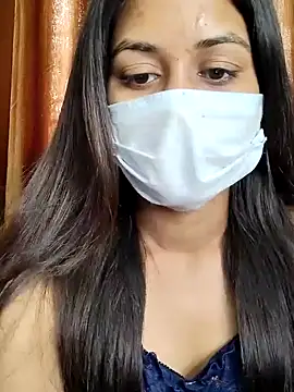 Snapshot of its_sophiaa chatting on 12.31.24 its sophiaa online show from 12.31.24